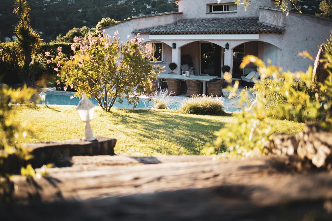 Maison De Vacances Villa Cardabella Le Tignet Exterior photo